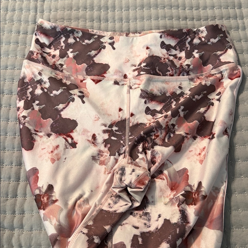 Kyodan Floral Leggings in Pink and Brown - Picture 2 of 5